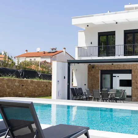 Azul 2 - Pool, Garden, Bbq Villa