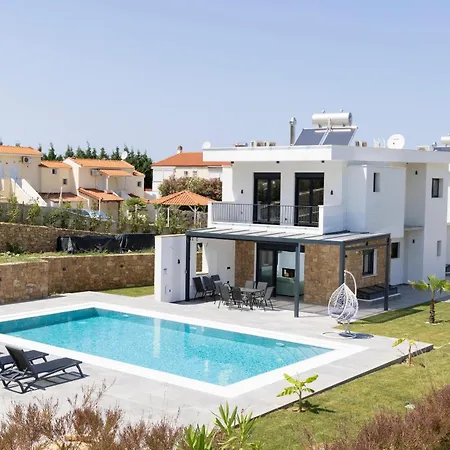 Azul 2 - Pool, Garden, Bbq * Pefkochori